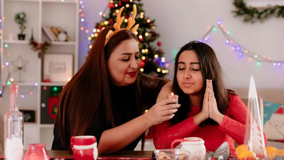 Five Micro Rituals That Bring Calm Back Into the Holiday Season
