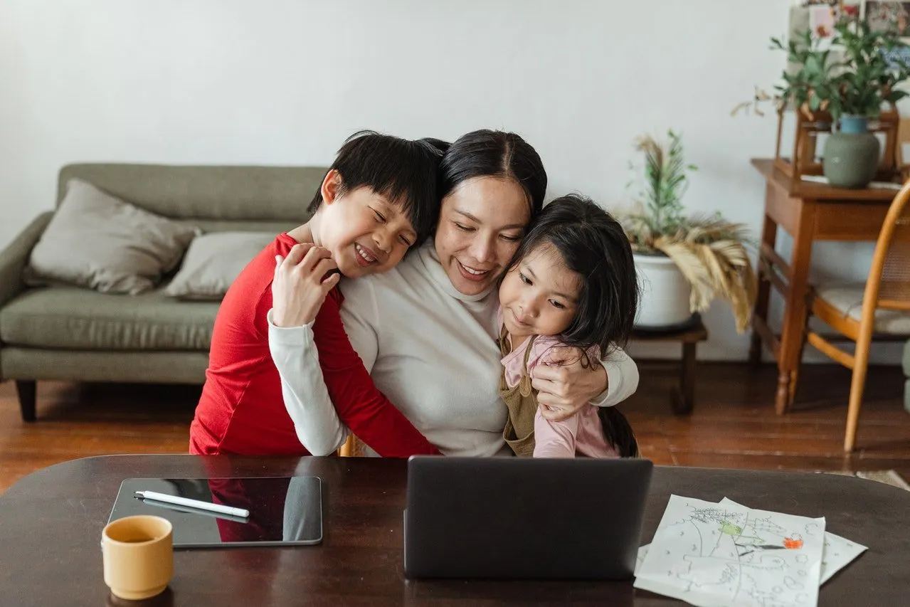 Why Most Family Calendar Apps Fail Parents